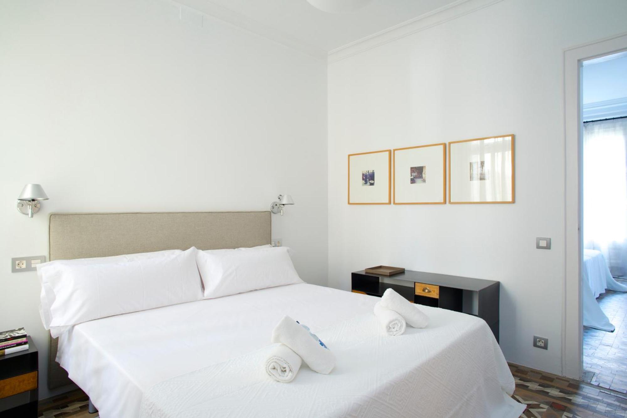 Barcelonaforrent The Claris Suites מראה חיצוני תמונה